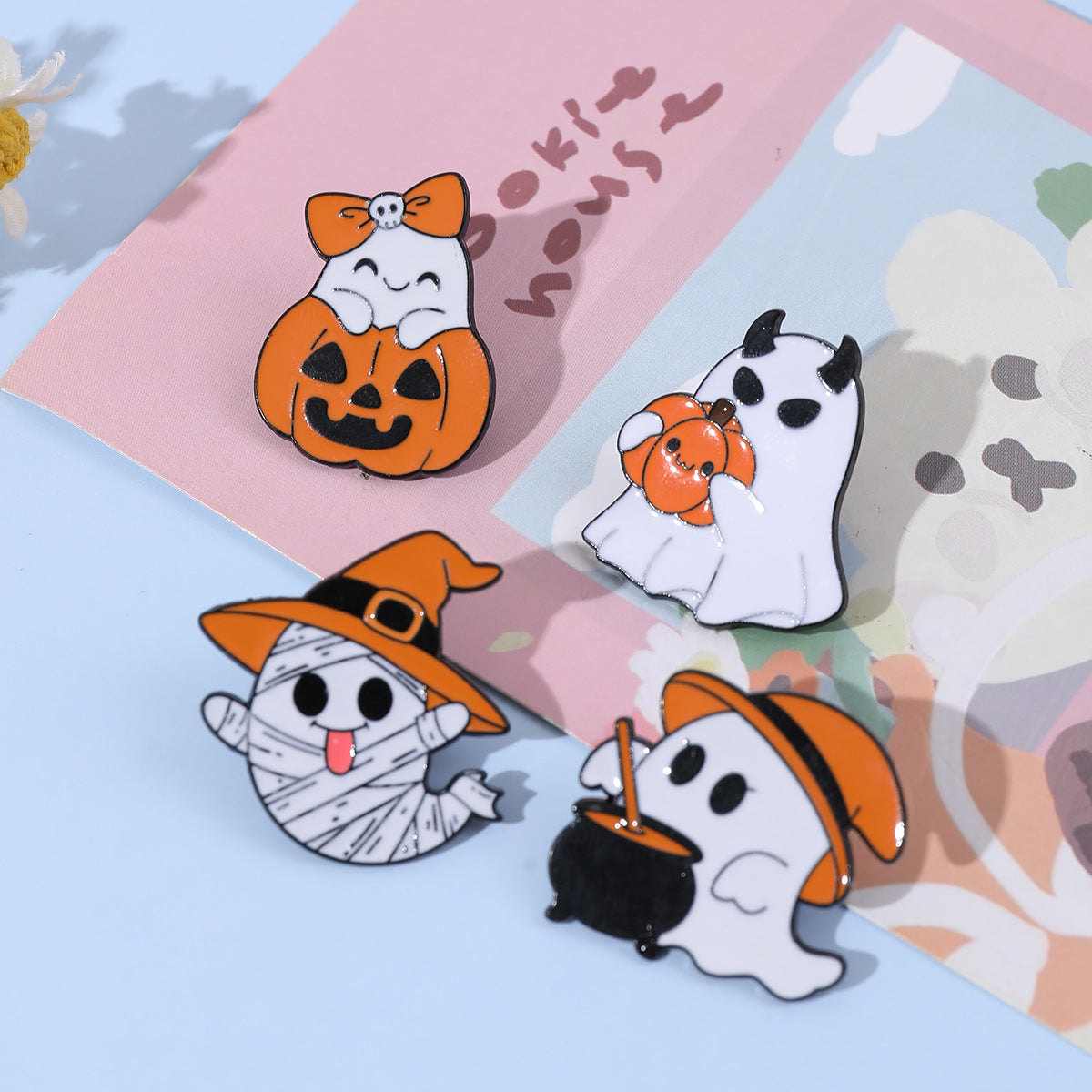 Wholesale Cute  Ghost Brooch Pin Set Zinc Alloy Cartoon Badge Pumpkin Bat Designs Boutique Bag Charm Accessory