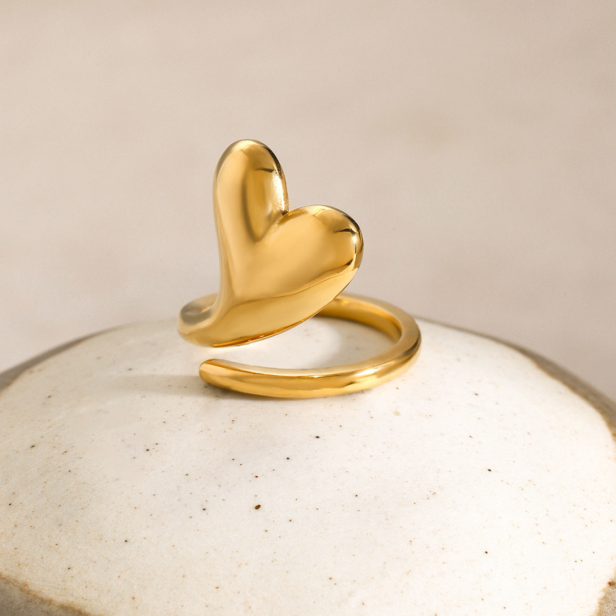 Wholesale  love ring simple design 18k gold stainless steel ring