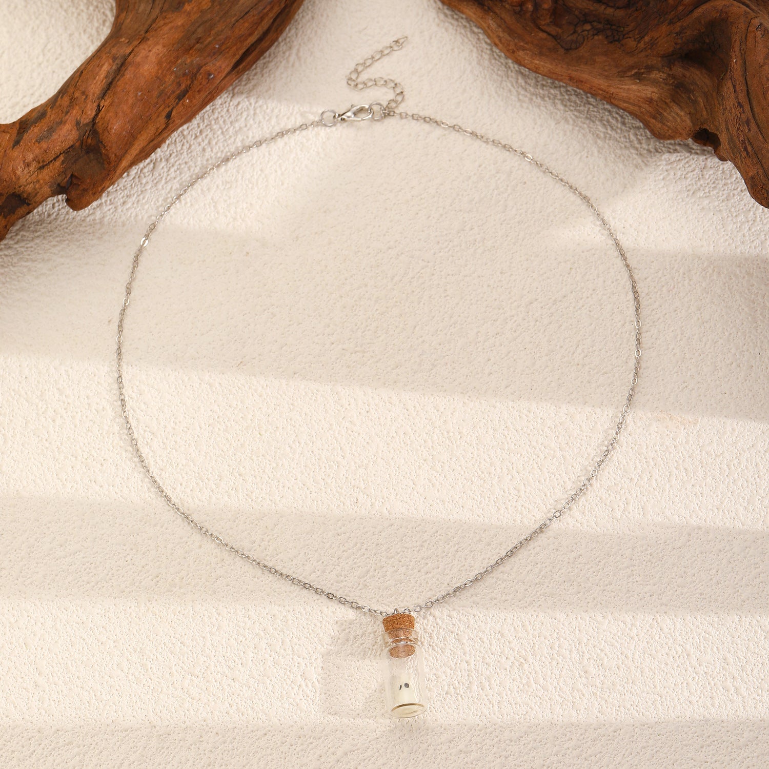 Wholesale  Glow-in-the-Dark Ghost Pendant Necklace Resin Handmade Fashion Accessory