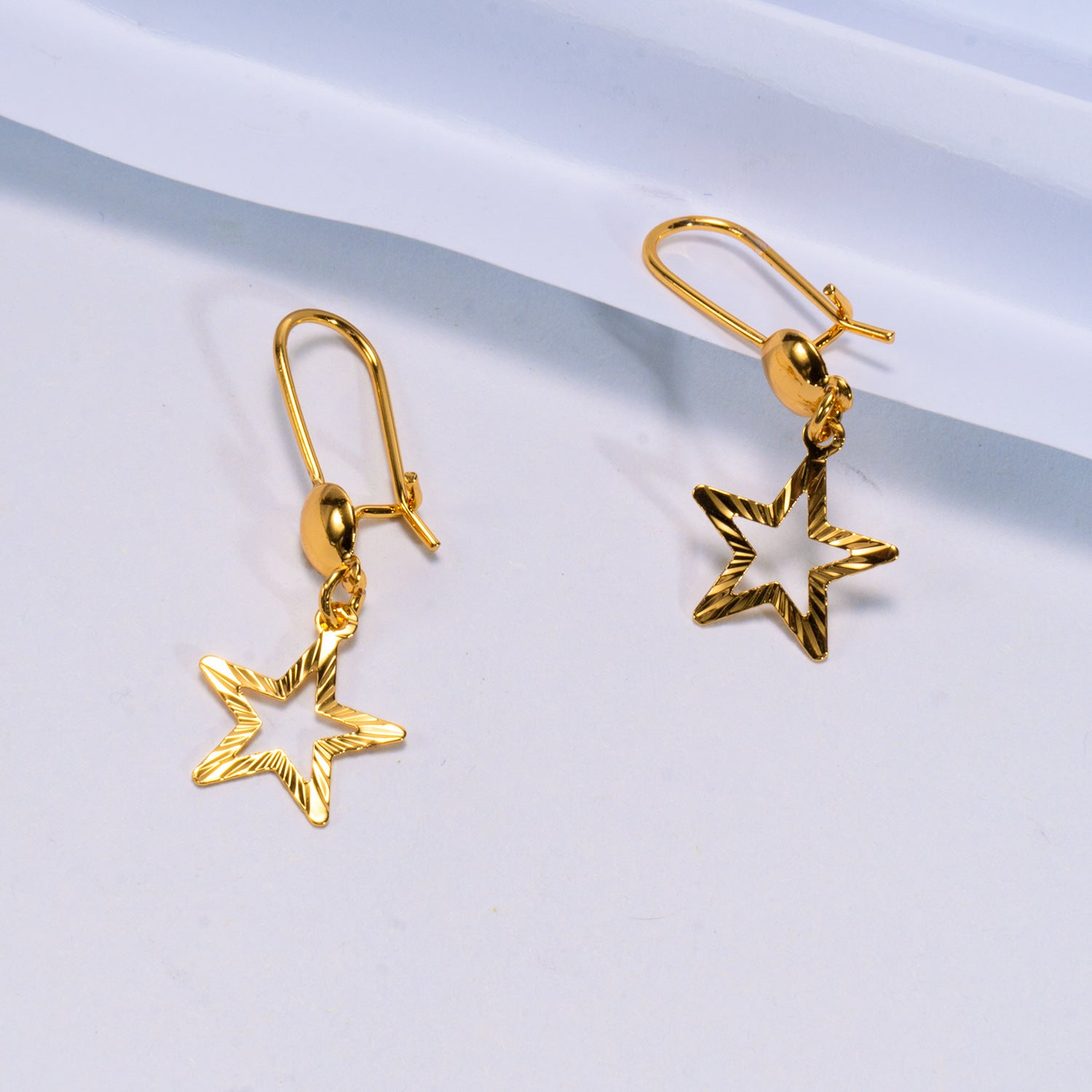 Wholesale Copper five-pointed star pendant earrings