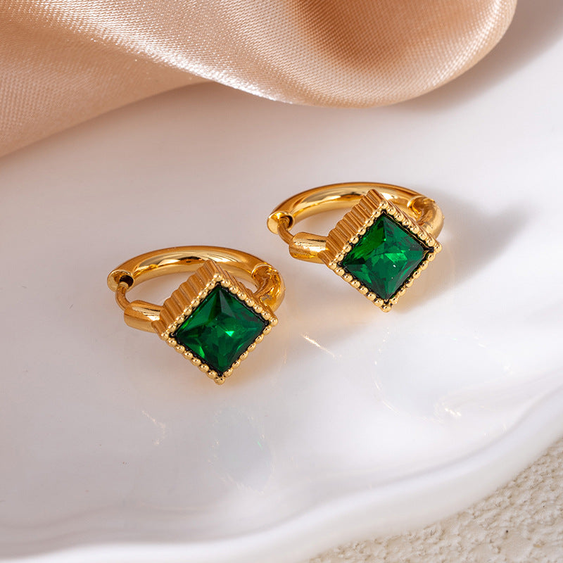 Wholesale Titanium Steel Star Earrings with Emerald and Crystal Zircon - Retro Design for Everyday Wear Jewelry Accessory