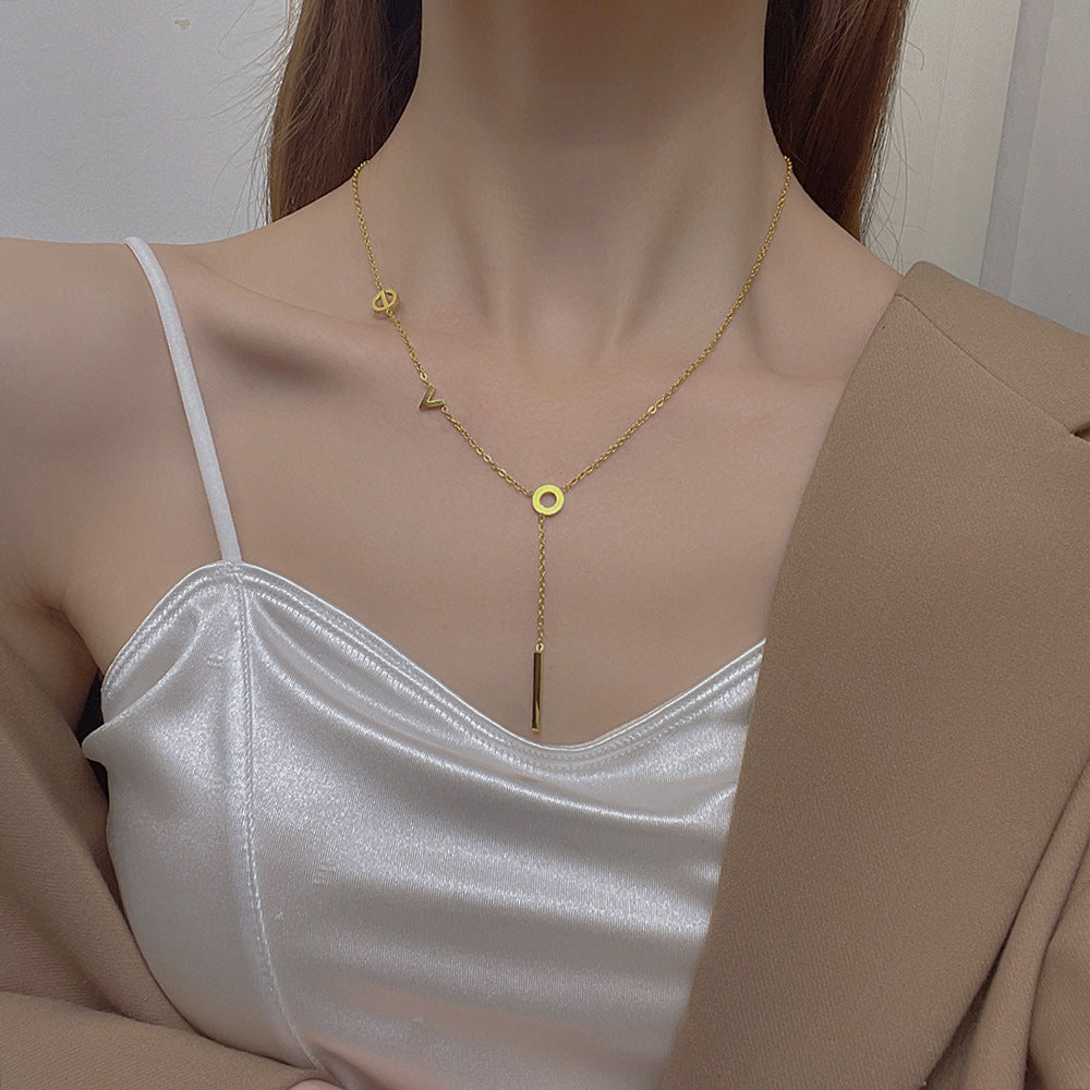 Wholesale love necklace  women's summer 18K gold niche clavicle  titanium steel necklace