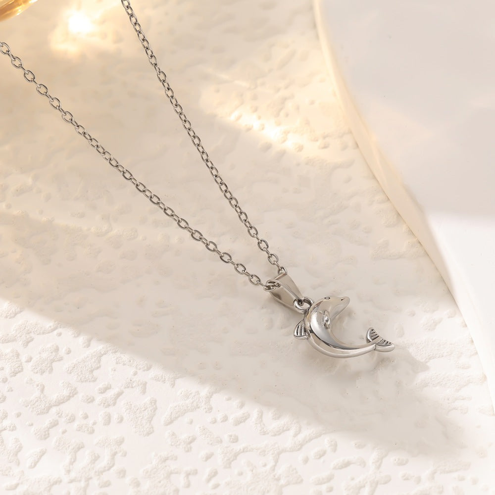 Wholesale  Fashion Cute Dolphin Pendant Necklace