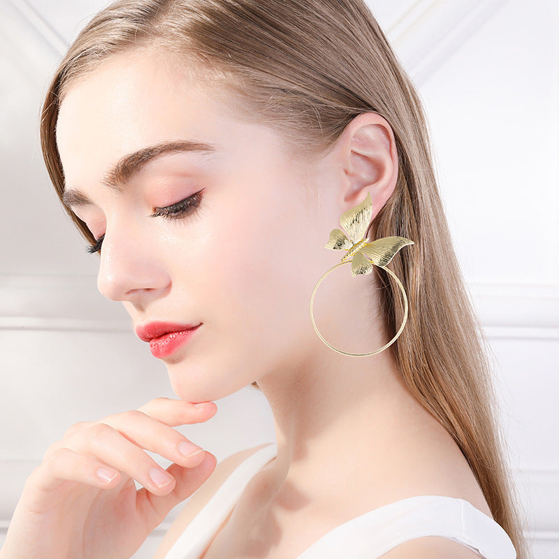 Wholesale  retro alloy butterfly hoop earrings