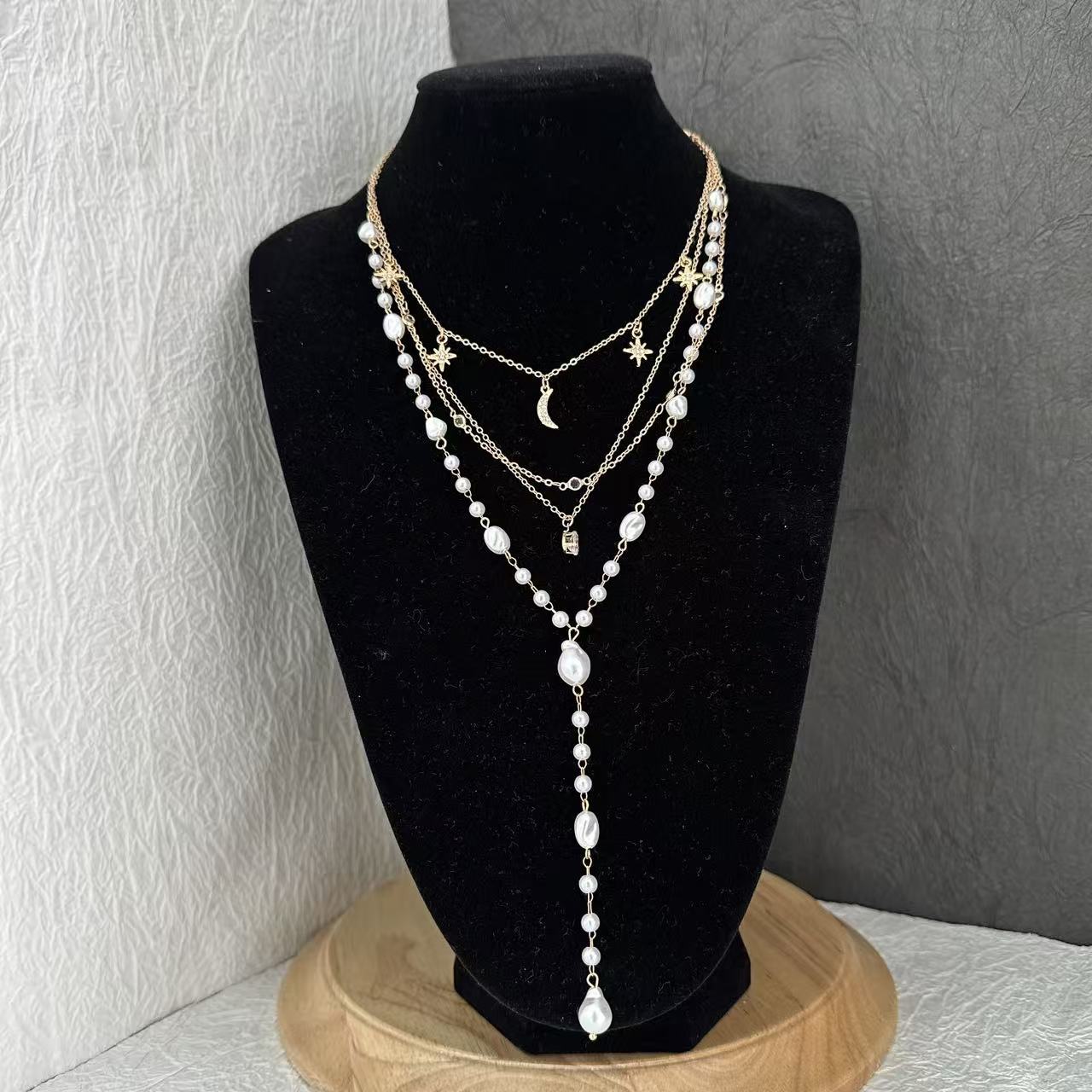 Wholesale Alloy Electroplated Star Moon Pearl Tassel Pendant Necklace Chic Layering Collarbone Jewelry For Women Fashion Accessory Boutique Resale