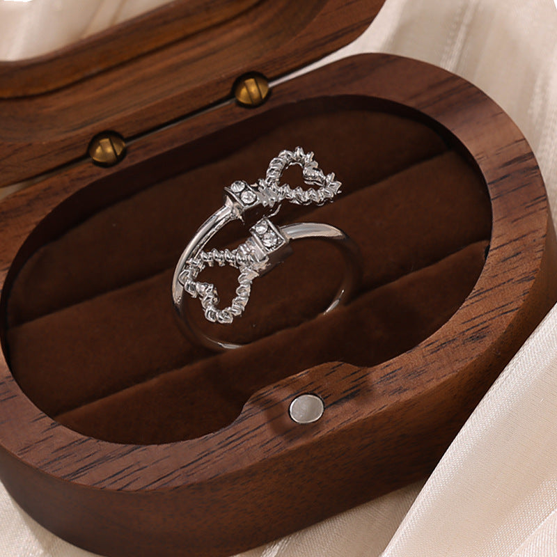 Wholesale light luxury love heart opening ring