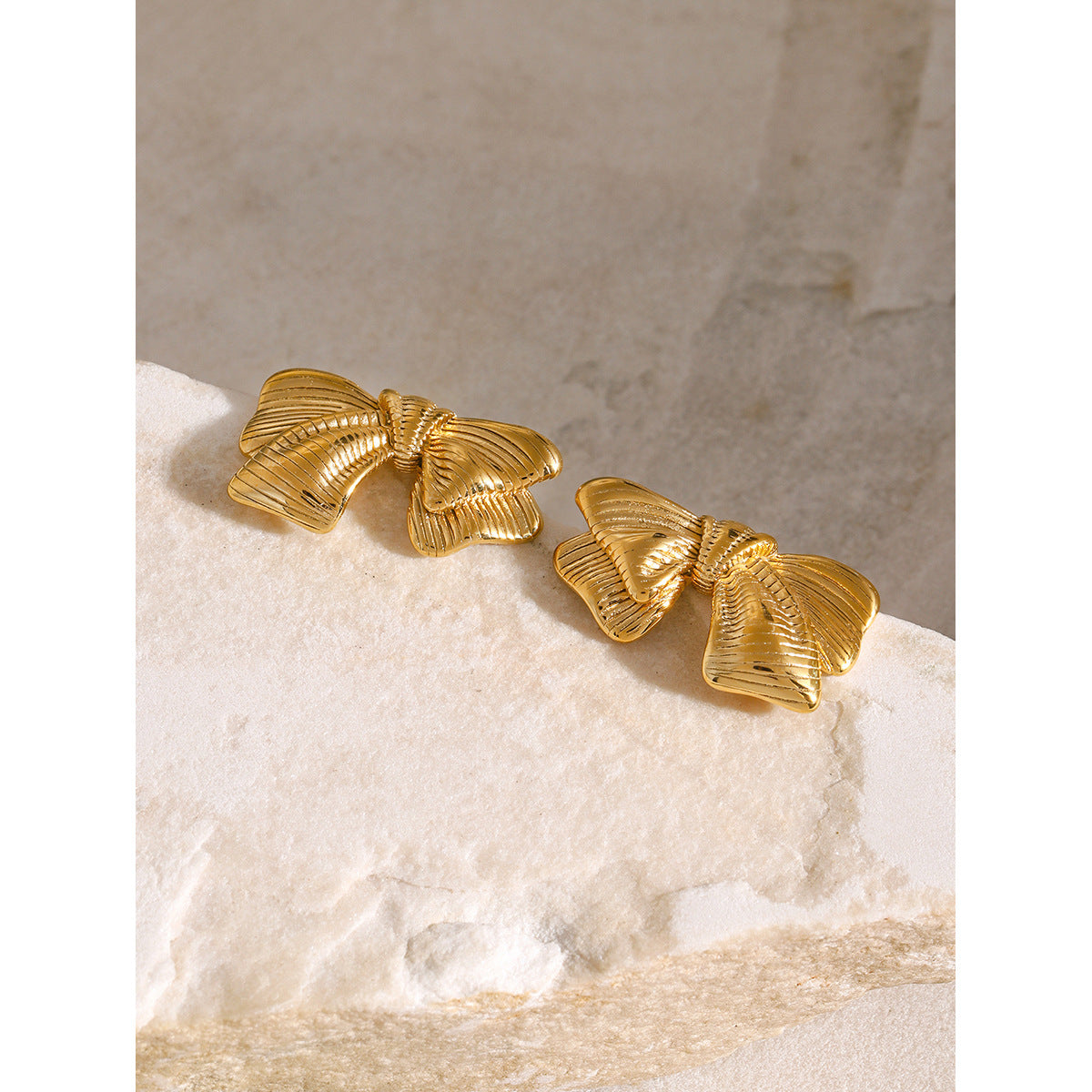 Wholesale 18k gold stainless steel striped bow earrings