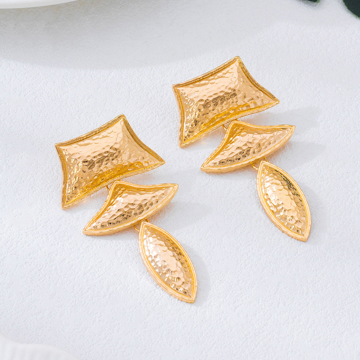 Wholesale Gold Electroplated Zinc Alloy Irregular Geometric Earrings Stylish Fashion Accessory For Boutique Resale