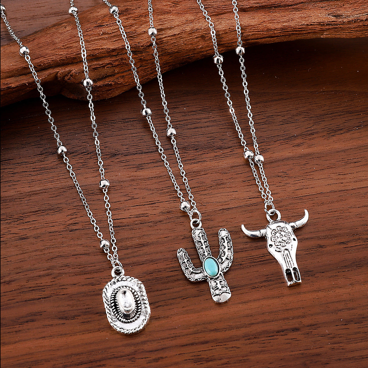 Wholesale Western cowboy retro ethnic style turquoise alloy bull head combat boots hat necklace