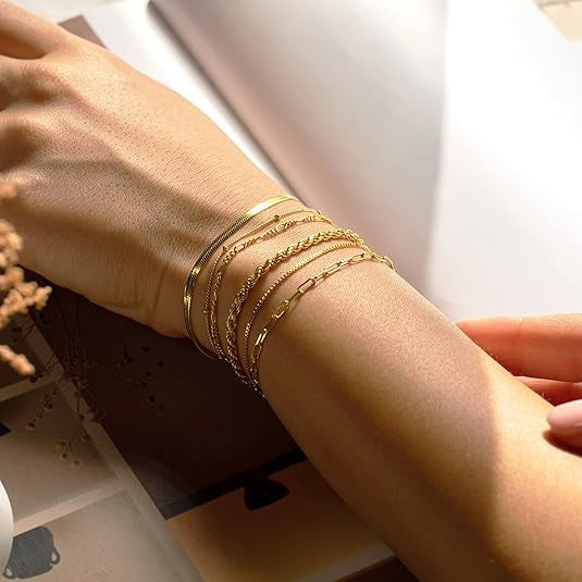 Wholesale Cross-Border Hot-Selling Stainless Steel Gold Bracelet for Women,  Plated with 18K Real Gold,  Fashionable and Versatile Bracelet,  Wholesale Titanium Steel Bracelet