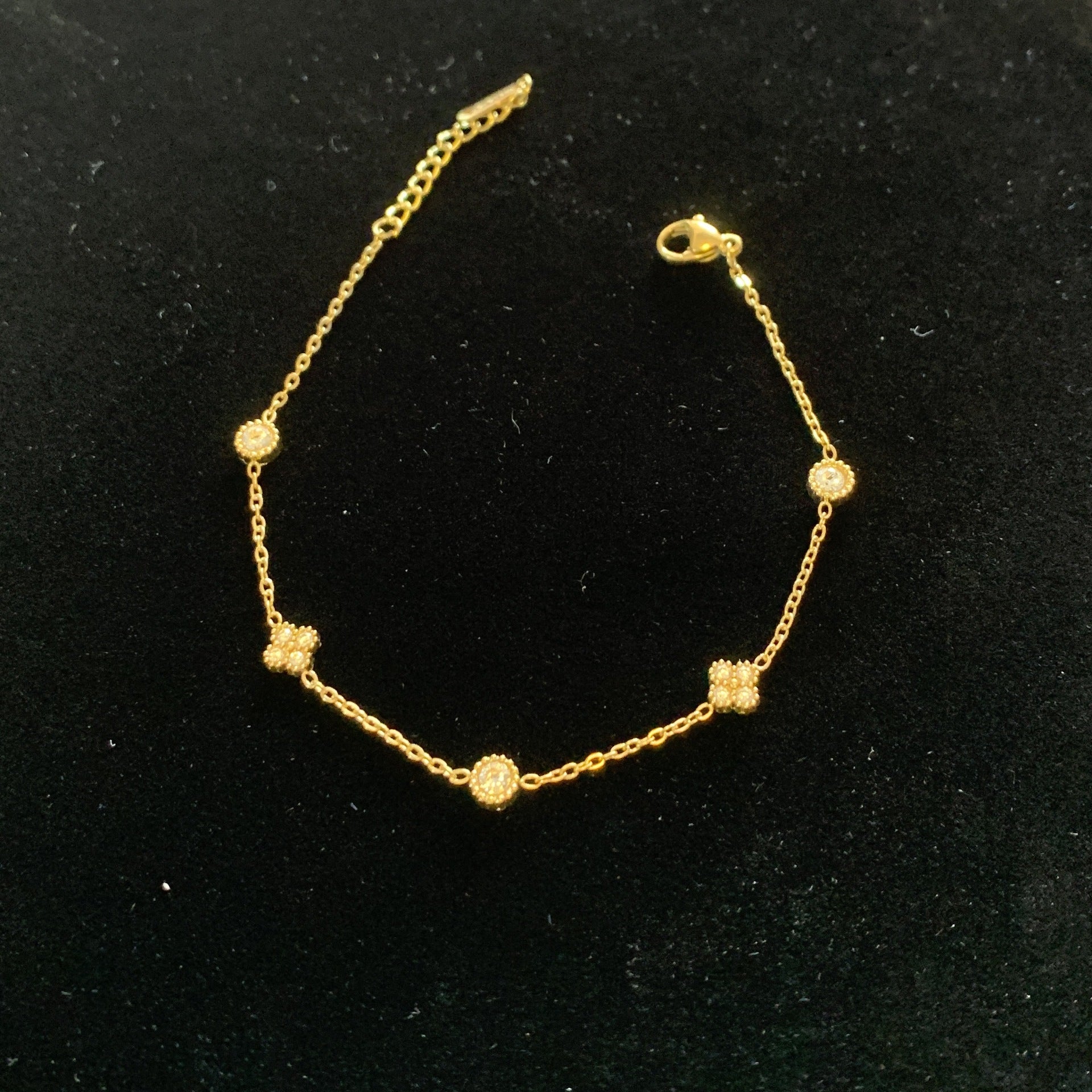 Wholesale 18K Gold Plated Titanium Steel Flower Zircon Bracelet Trendy Women S Jewelry Accessory Everyday Gift