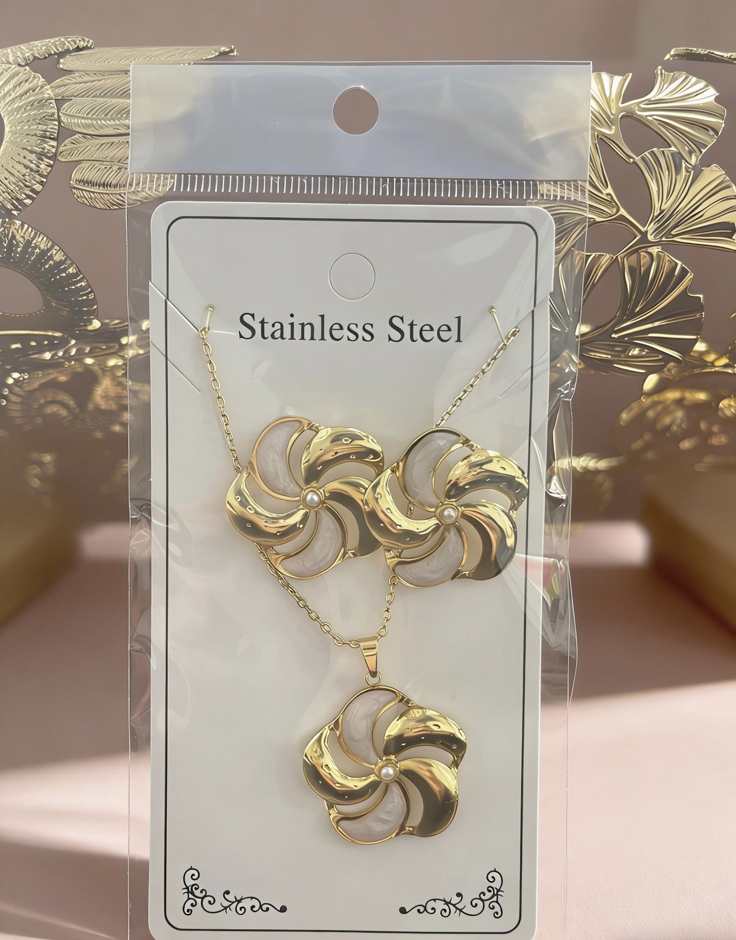 Wholesale Stainless Steel Flower and Teardrop Enamel Earrings and Necklace Set