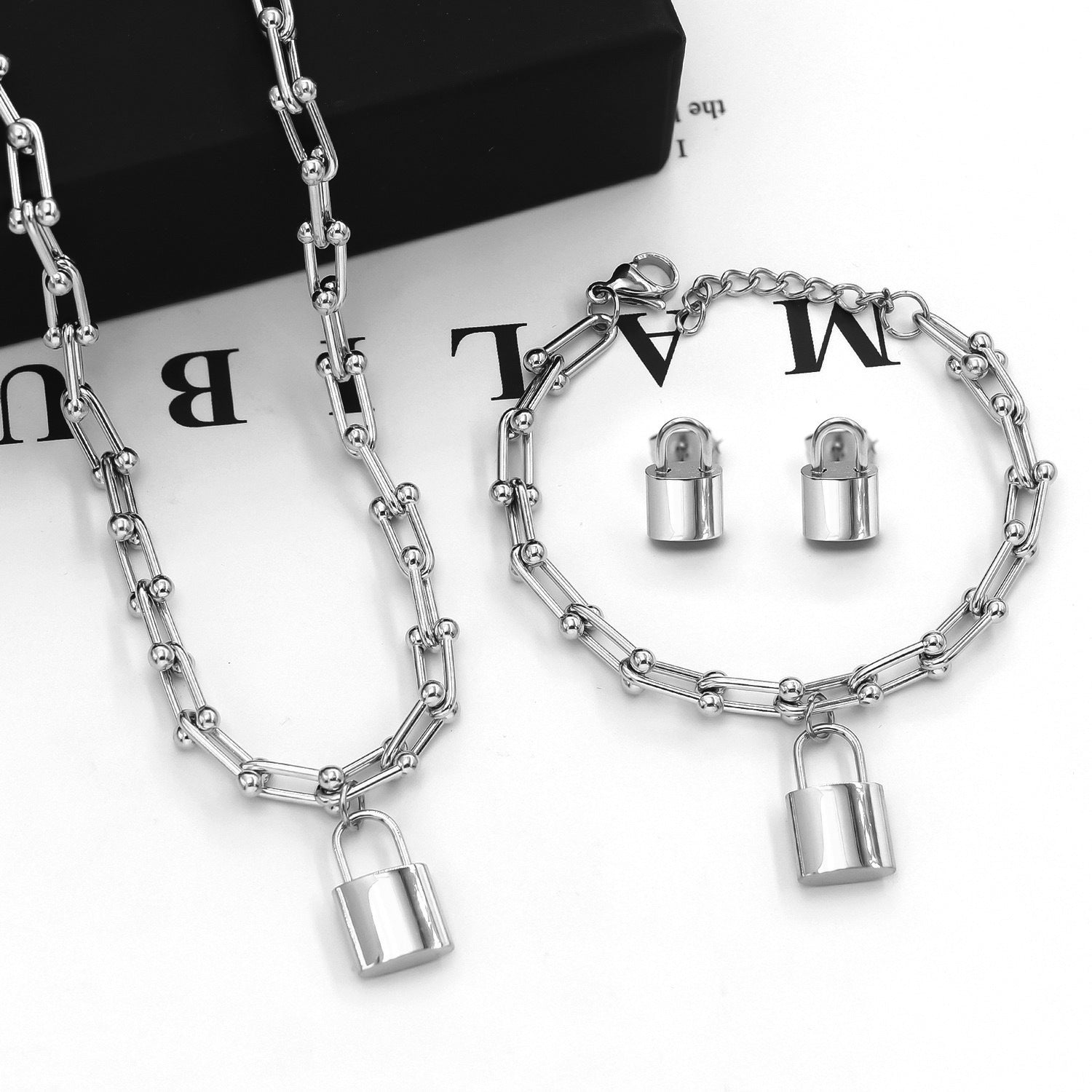 Wholesale Stainless Steel U Shape Chain Heart Shape Pendant Necklace Bracelet Earring Set ACC-BT-QianHui004