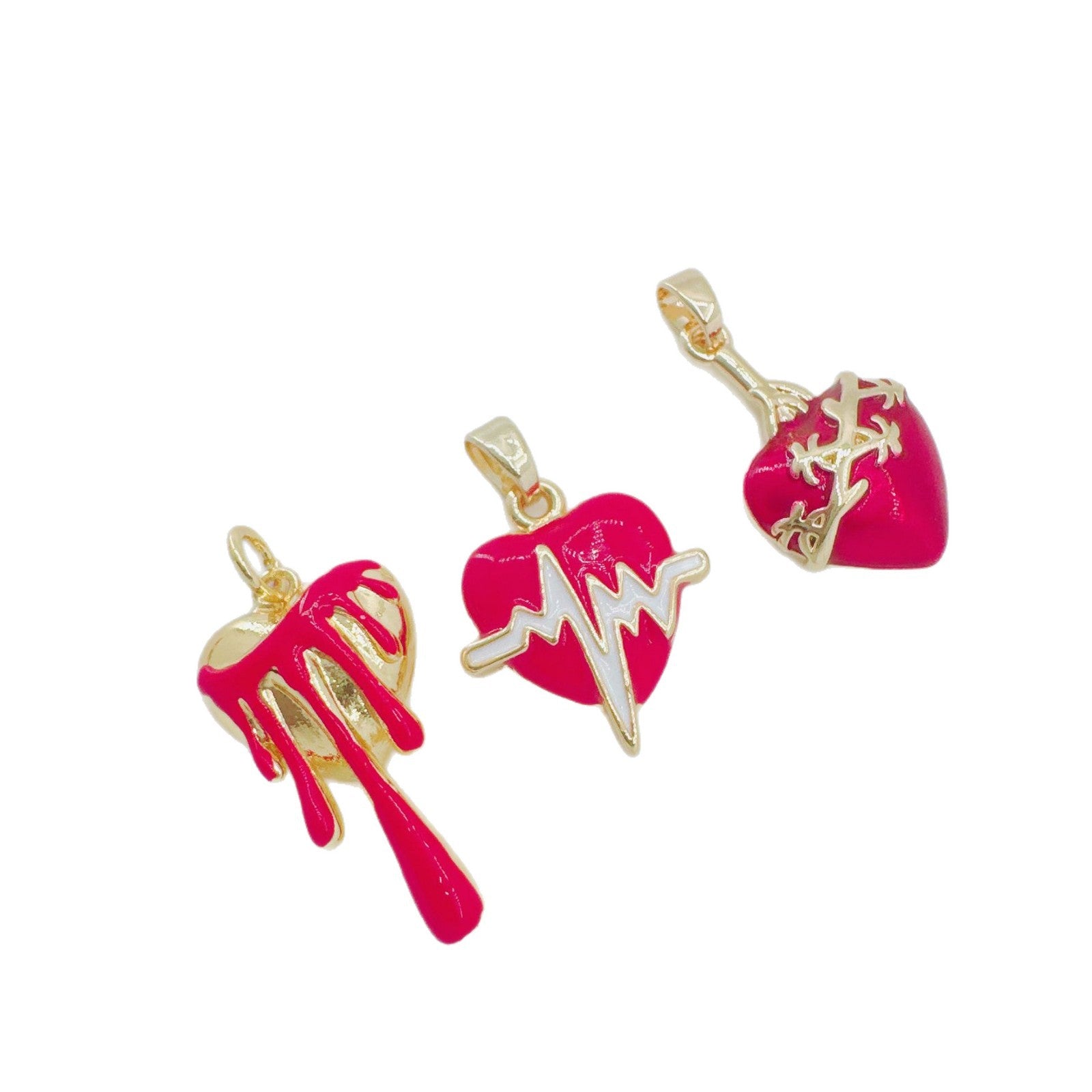 Wholesale Chic Red Crown Heart Pendant Necklace Gold Plated Copper Fashion Accessory