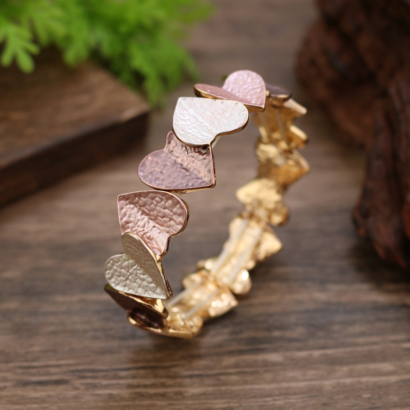 Wholesale  Elastic Heart Shaped  Alloy Jewelry Bracelet