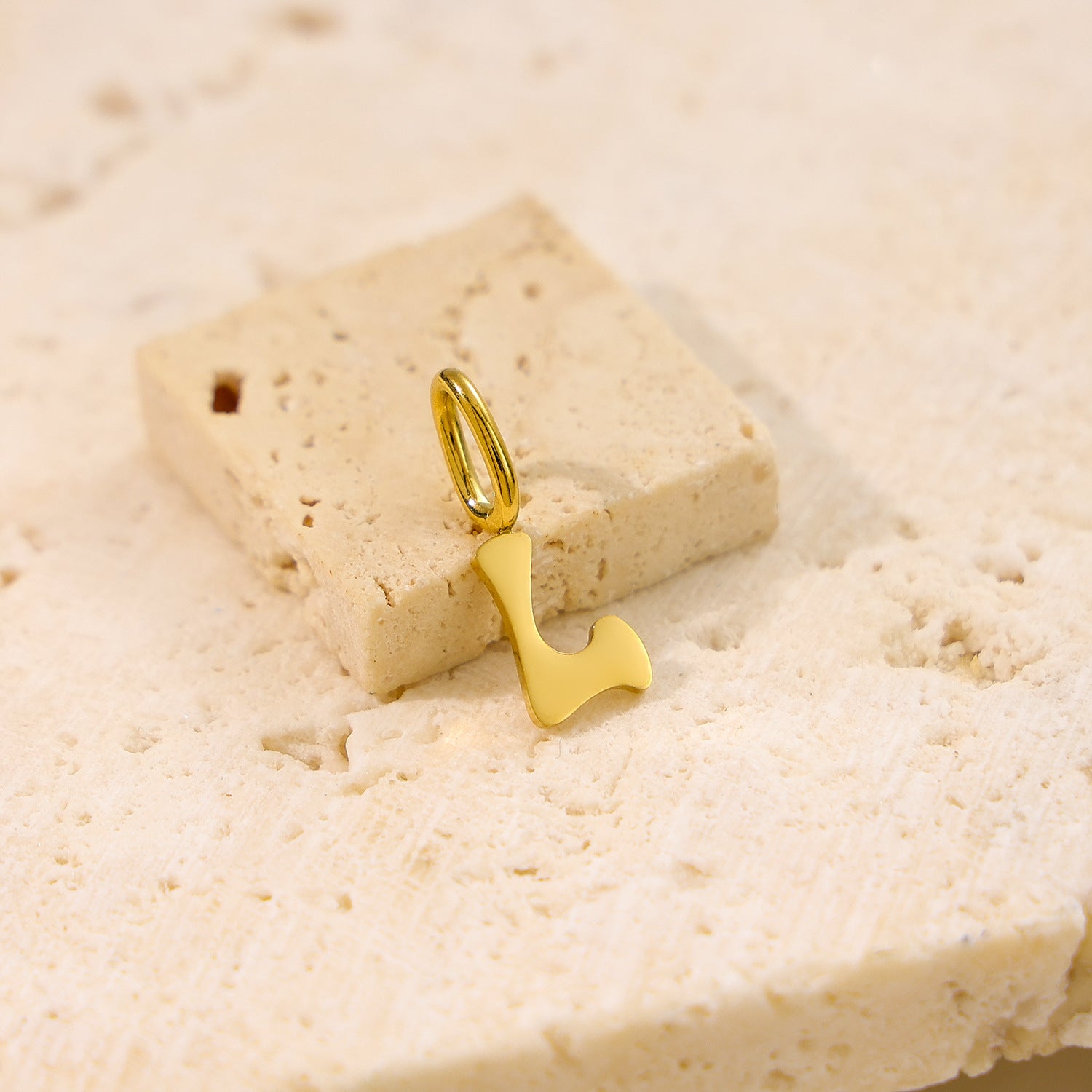 Wholesale Stainless steel 26 English small letter pendant