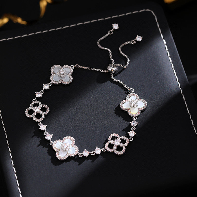 Wholesale Mother-of-pearl flower four-leaf clover zircon flower bracelet