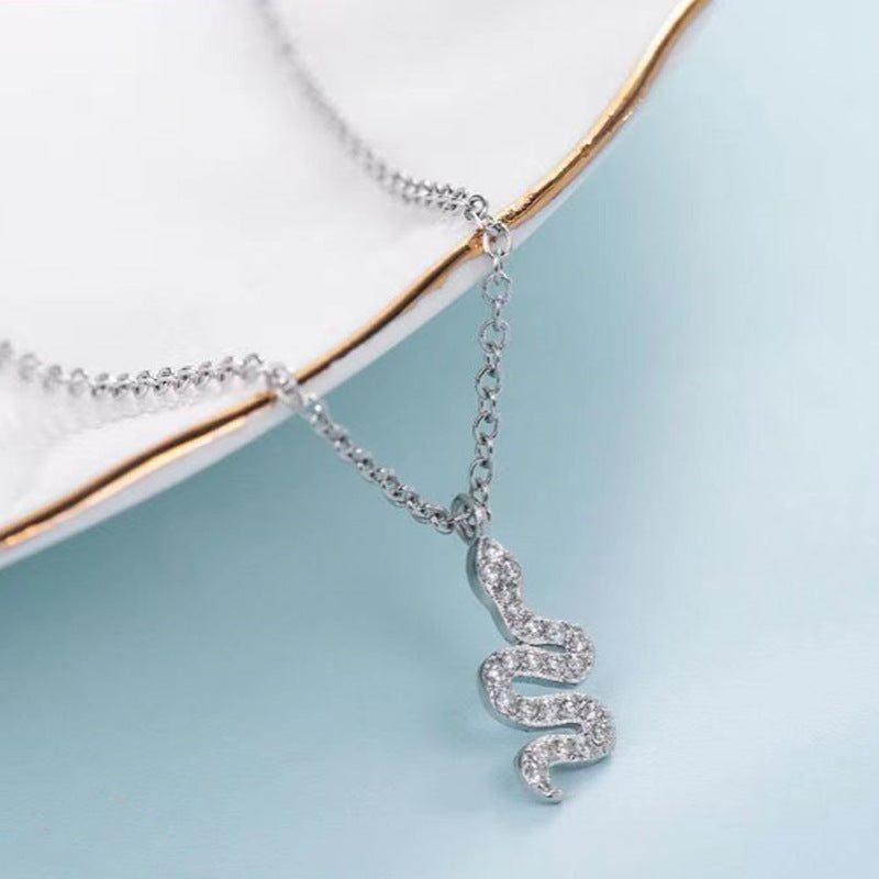Wholesale Small Snake Zodiac Necklace Snake Bone Chain Choker Necklace ACC-NE-BYL003