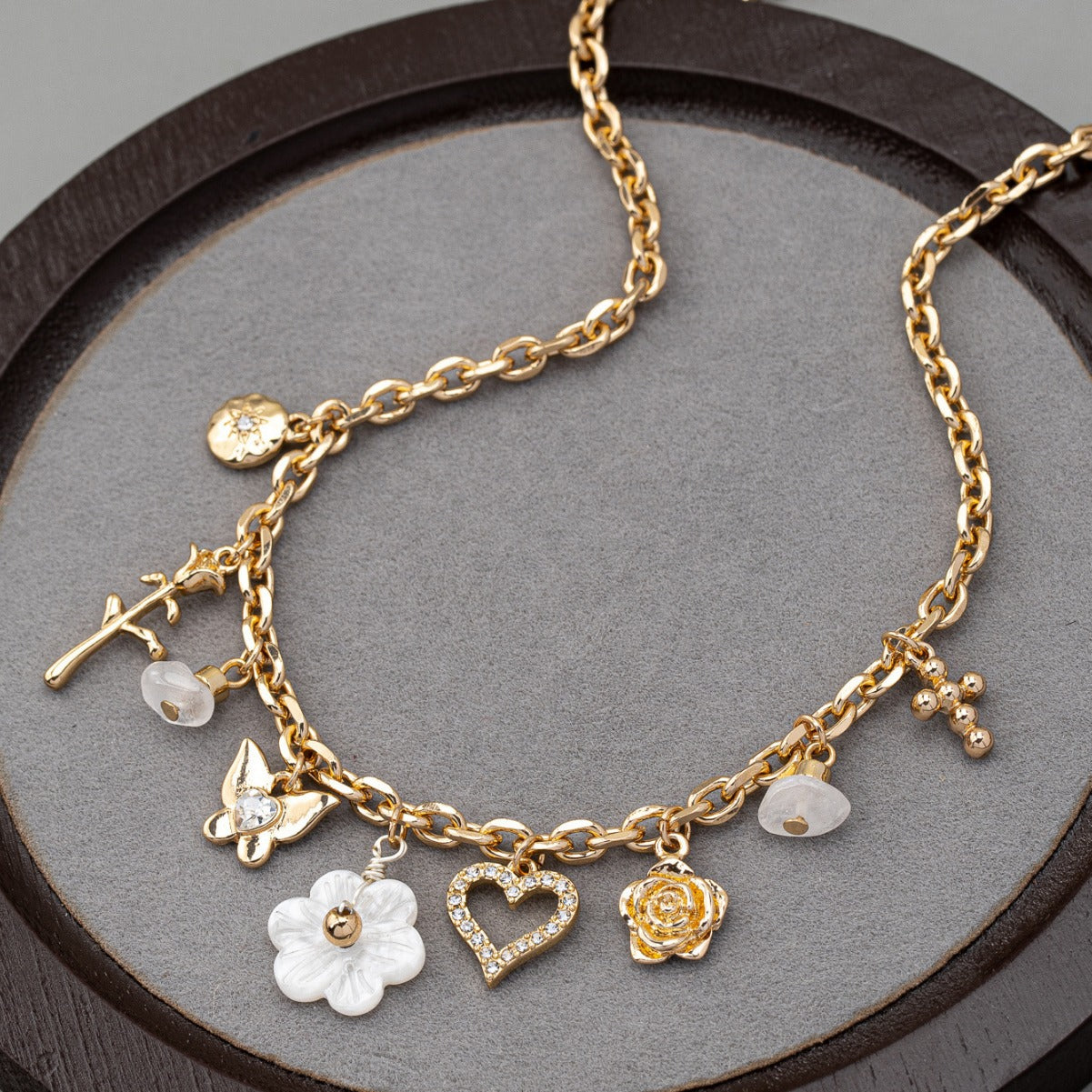 Wholesale  flower pendant necklace exaggerated clavicle chain