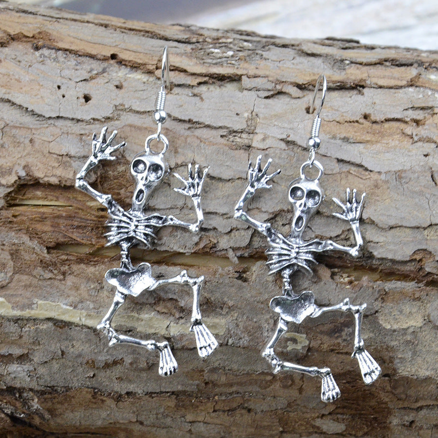 Wholesale Zinc Alloy Antique Silver  Skull Pendant Earrings For Women Party Chic Jewelry Accessory