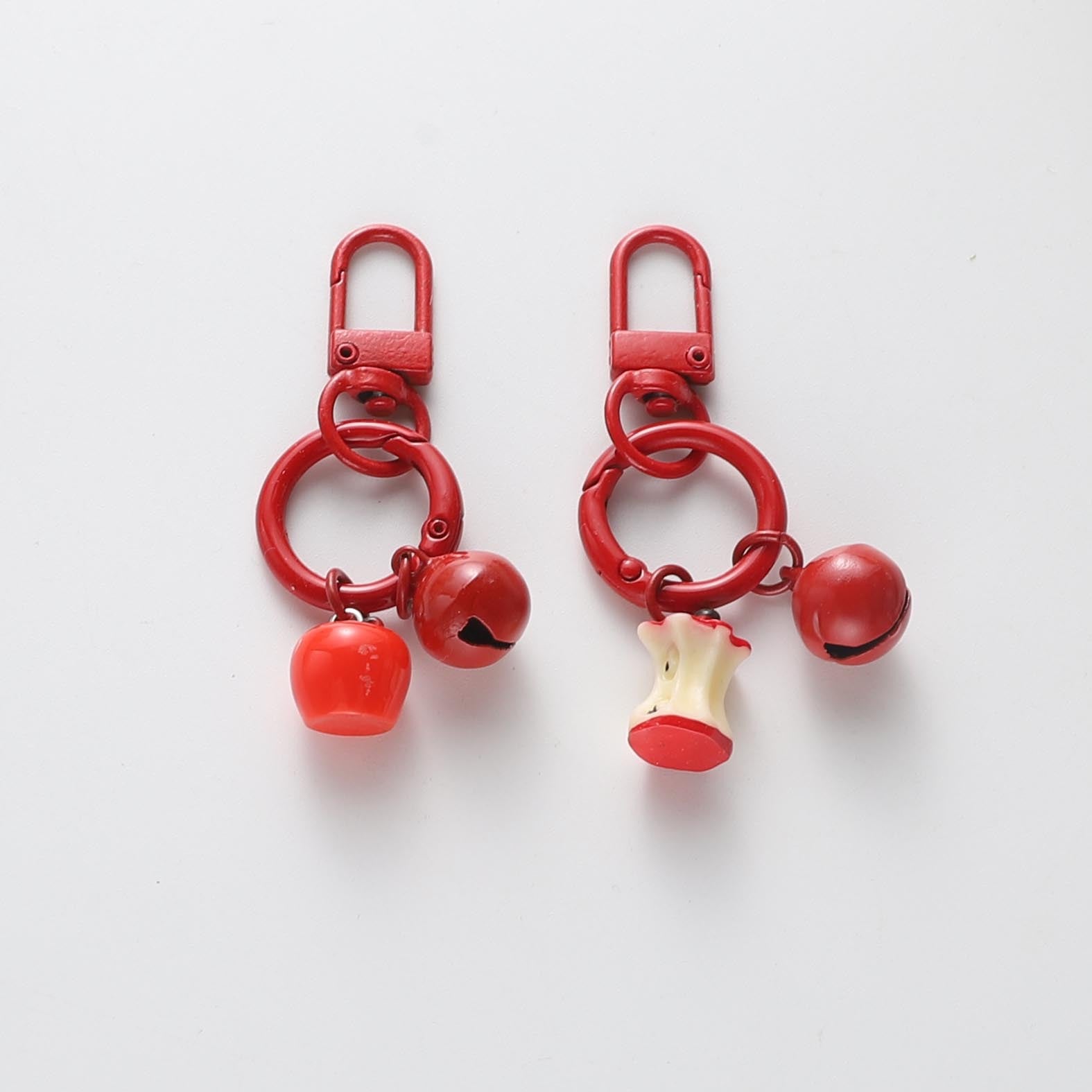 Wholesale Cute cartoon apple core keychain
