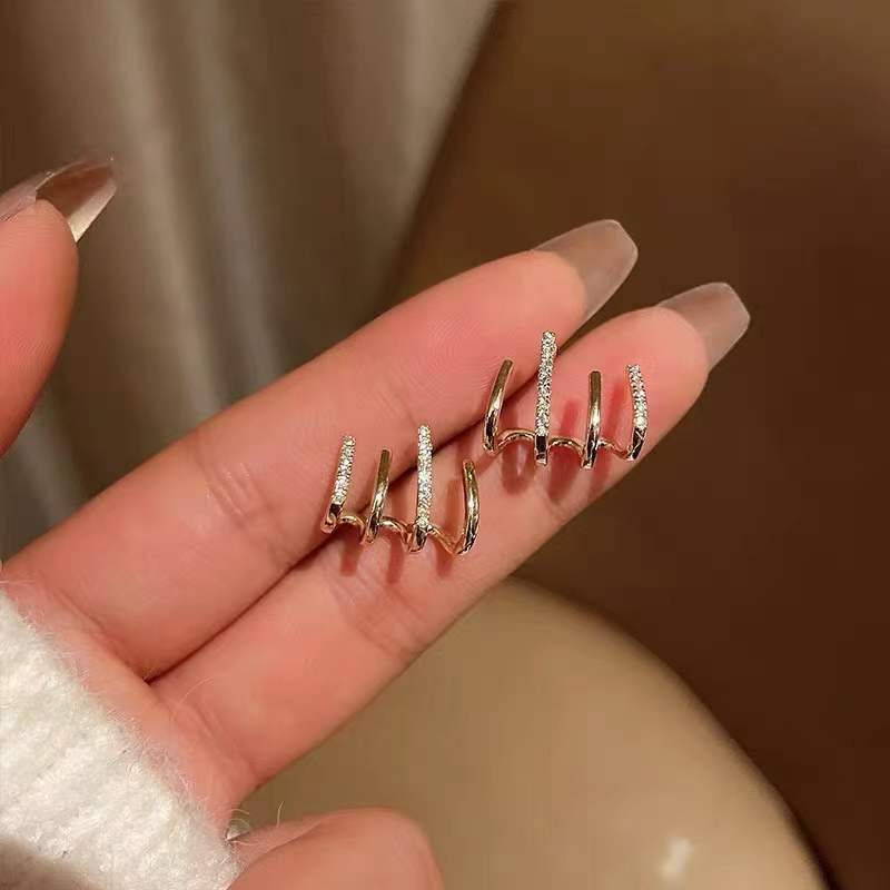 Wholesale S925 Silver Needle Vintage Stud Earrings ACC-ES-Qiyou004