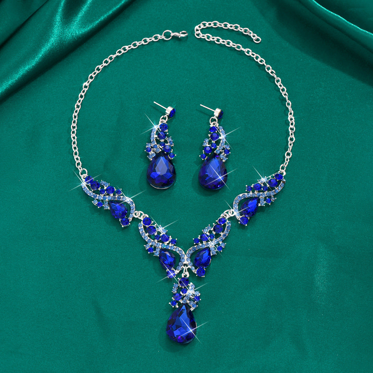 Wholesale Electroplated Alloy Vintage Water Drop Necklace and Earrings Set Party Wear Fashion Accessory