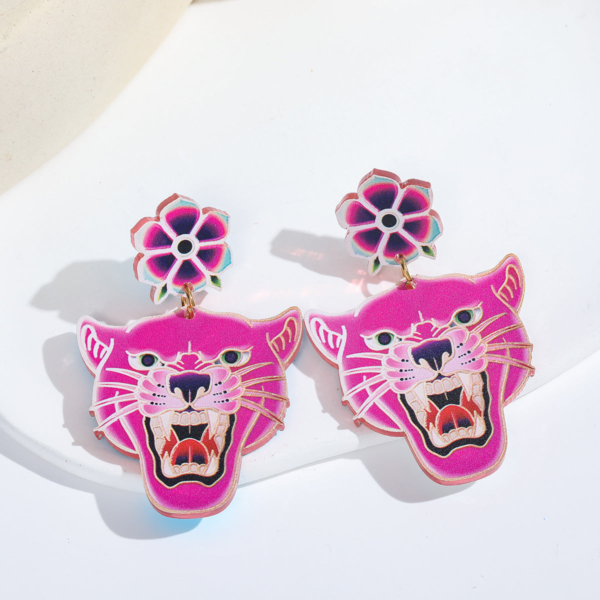 Wholesale personality fashion animal earrings