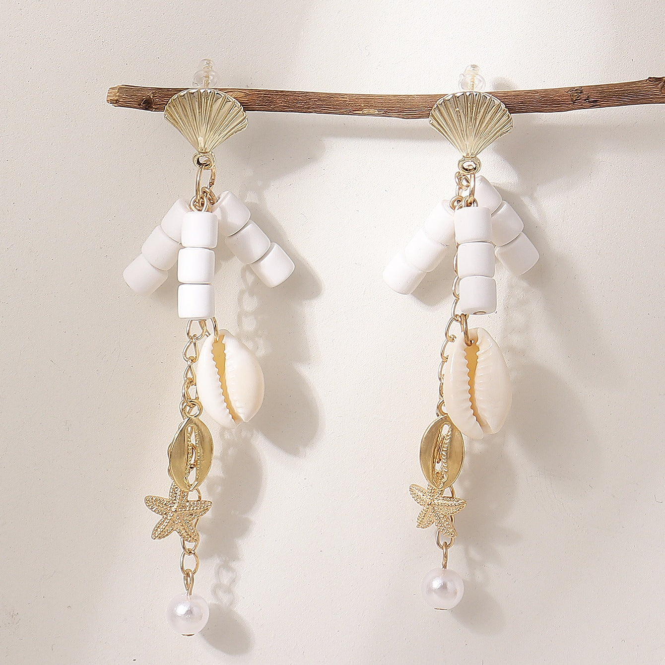 Wholesale Bohemian beach style ocean shell starfish pearl light luxury earrings