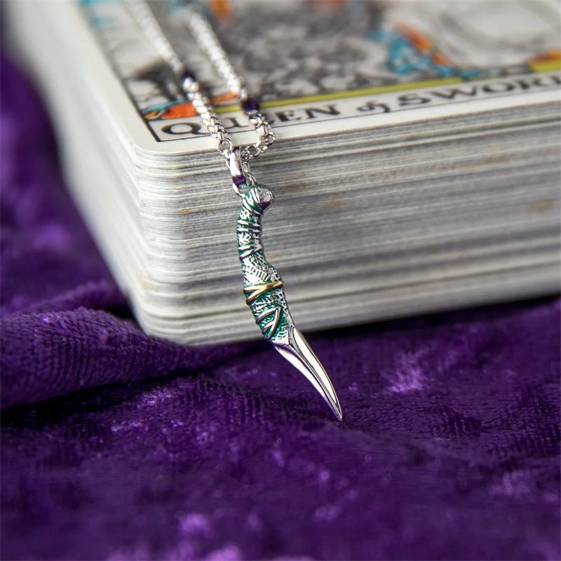 Wholesale Movie-related creative and fashionable necklace