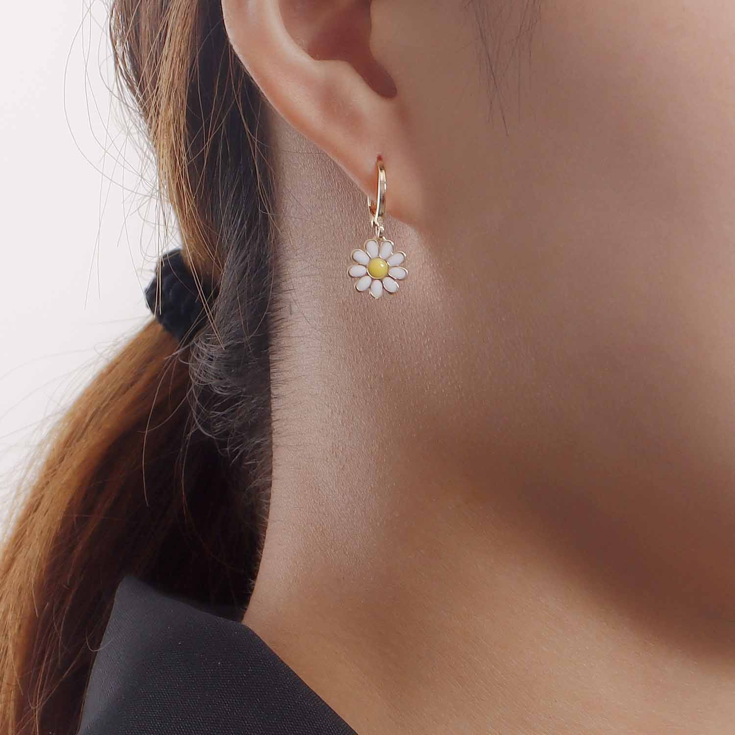 Wholesale Mini Geometric Oil Drop Flower Earrings