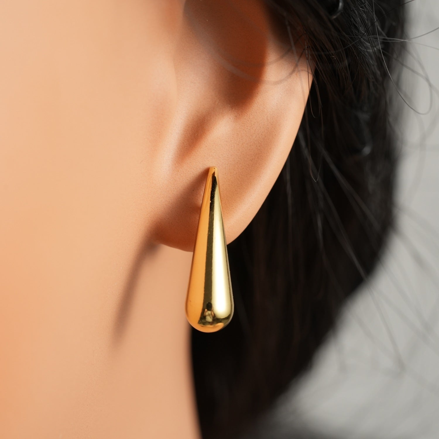 Großhandel kleine Wassertropfen Ohrringe 18k Edelstahlohrringe