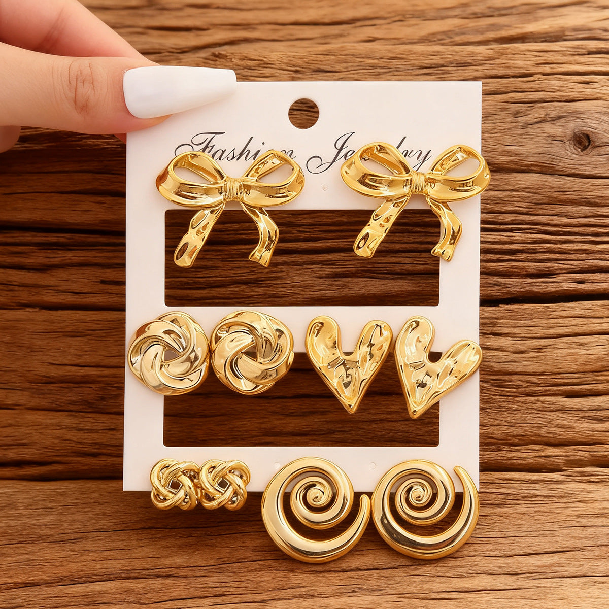 Wholesale Bow Heart Design Resin Earrings Set For Women Gold Electroplated Fashion Accessory Trendy Gift
