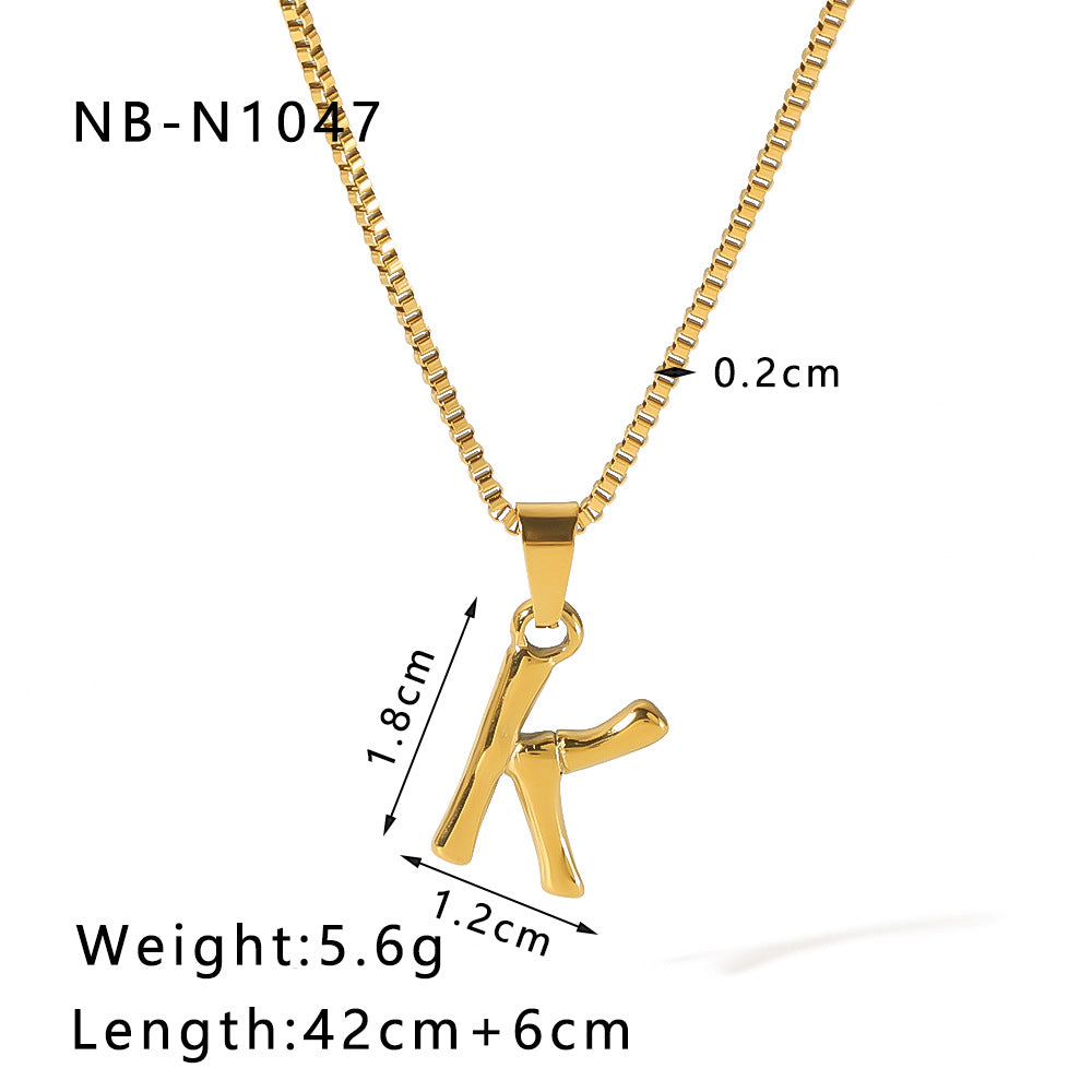 Großhandel geometrische geometrische Titan -Stahl mit 18 Karat Gold Fashion Metall Letter Halskette ausgestattet