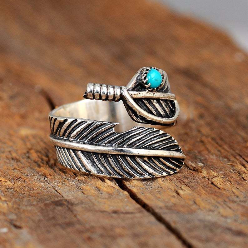 Wholesale Vintage Feather Totem Ring in Ancient Silver - Fashion Jewelry Accessory for Women