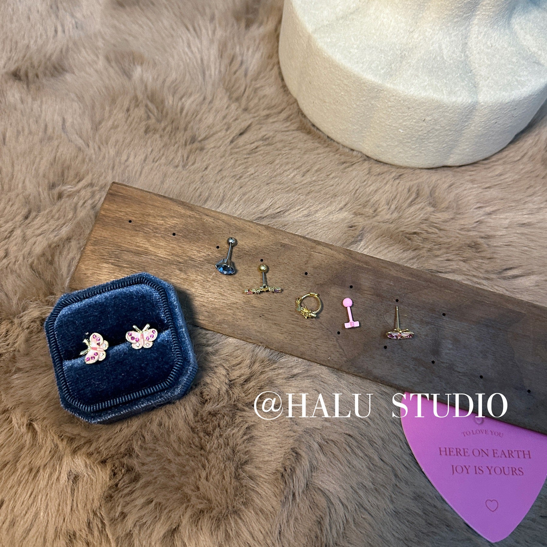 Wholesale  pink butterfly oil unique small and exquisite earrings