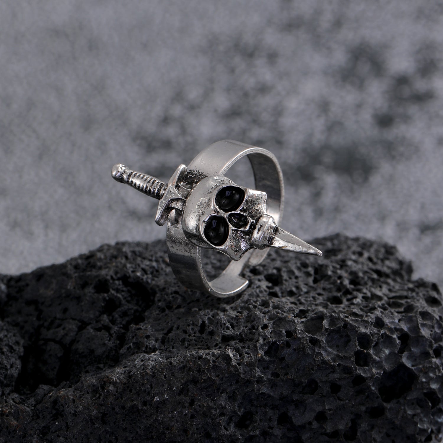 Wholesale heart double skull starburst open ring