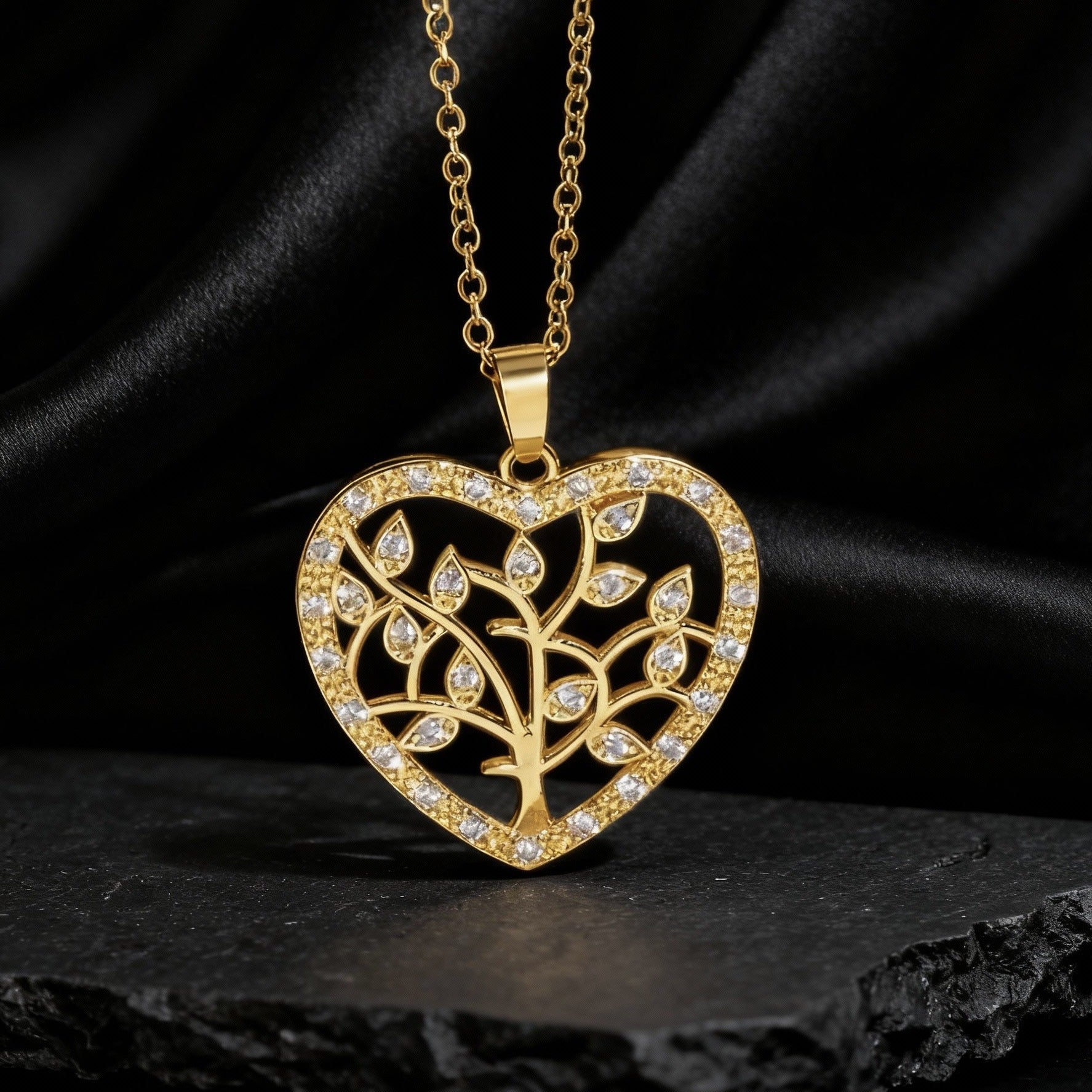 Wholesale Copper Tree Of Life Hollow Pendant Necklace For Women Chic Collarbone Chain Stylish Jewelry Accessory For Gift And Resale