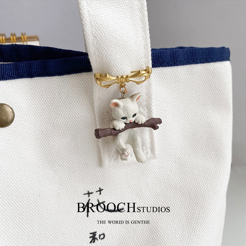 Wholesale  Cute Stereo Cat Badge,  Creative Brooch