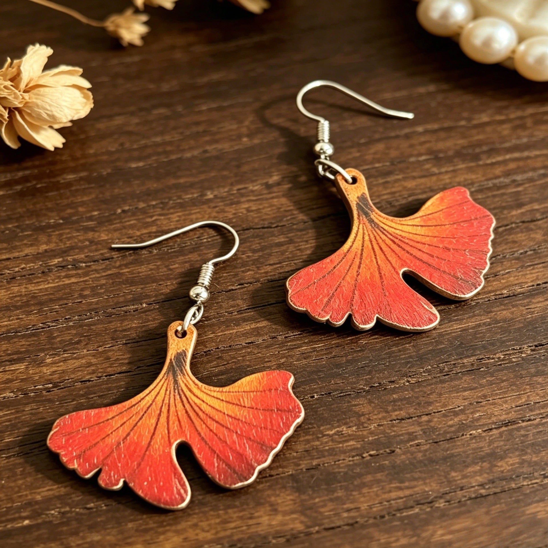 Wholesale Retro Ginkgo Leaf Wooden Earrings Vintage Painted Fallen Leaf Fashion Accessory