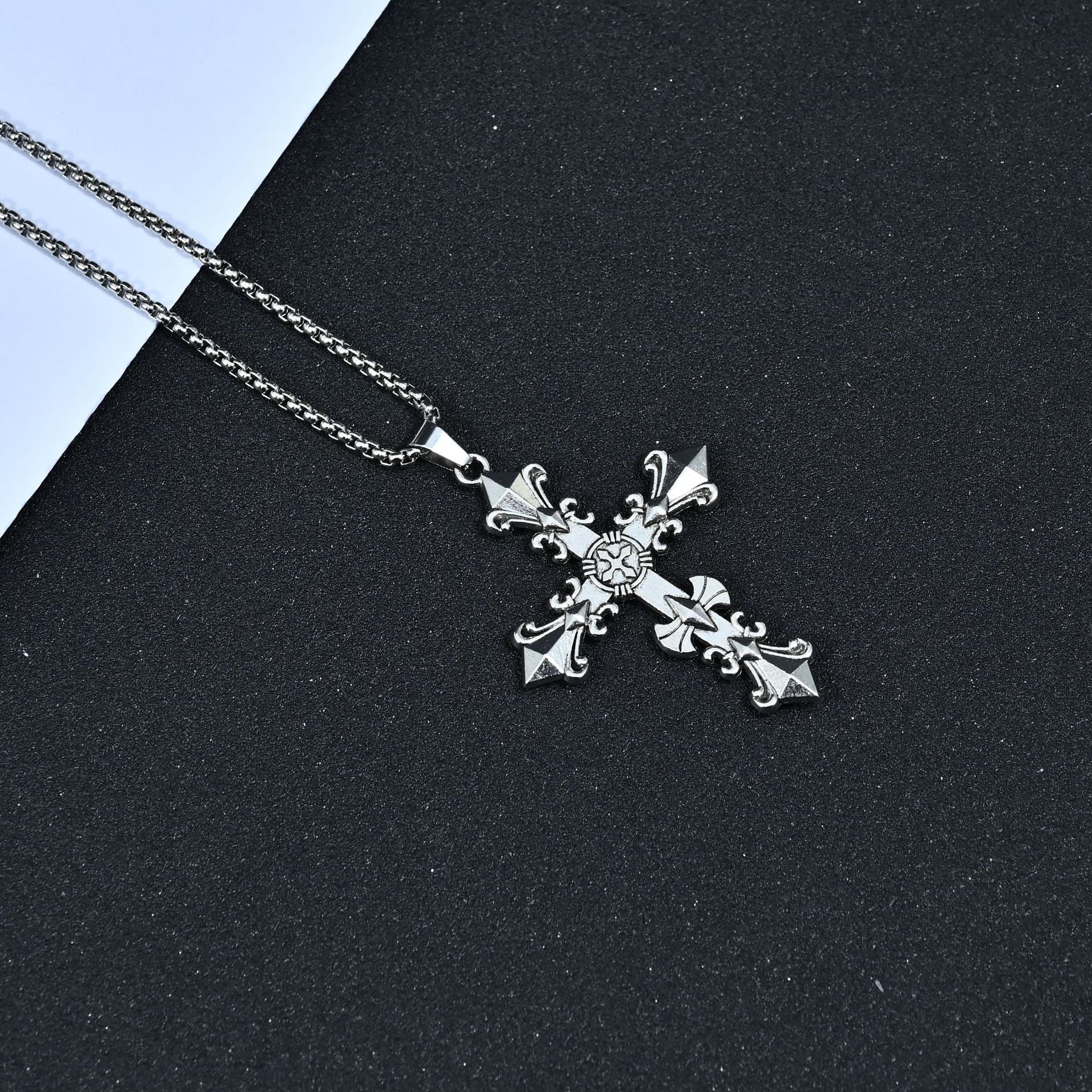 Wholesale Hip Hop Street Punk Black Cross Pendant Necklace Stainless Steel Chain Unisex Fashion Accessory