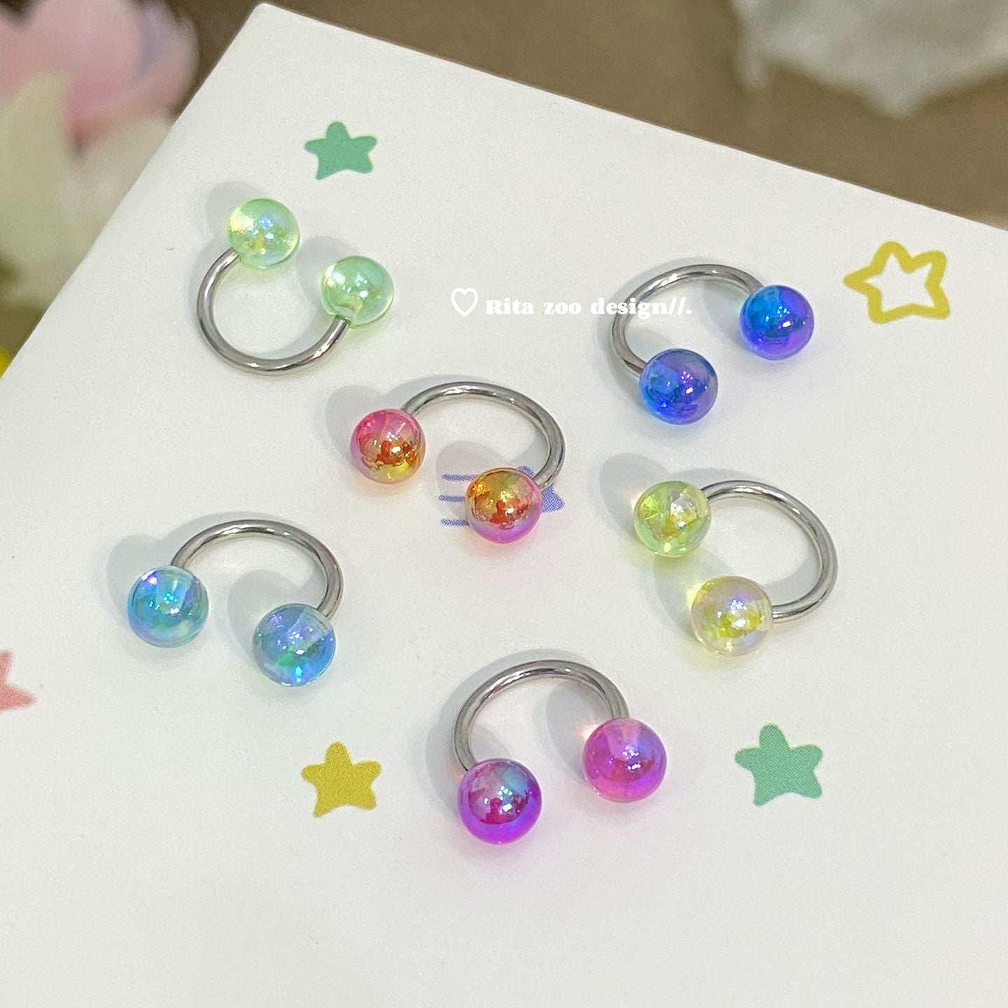 Wholesale Titanium steel screw horseshoe earrings