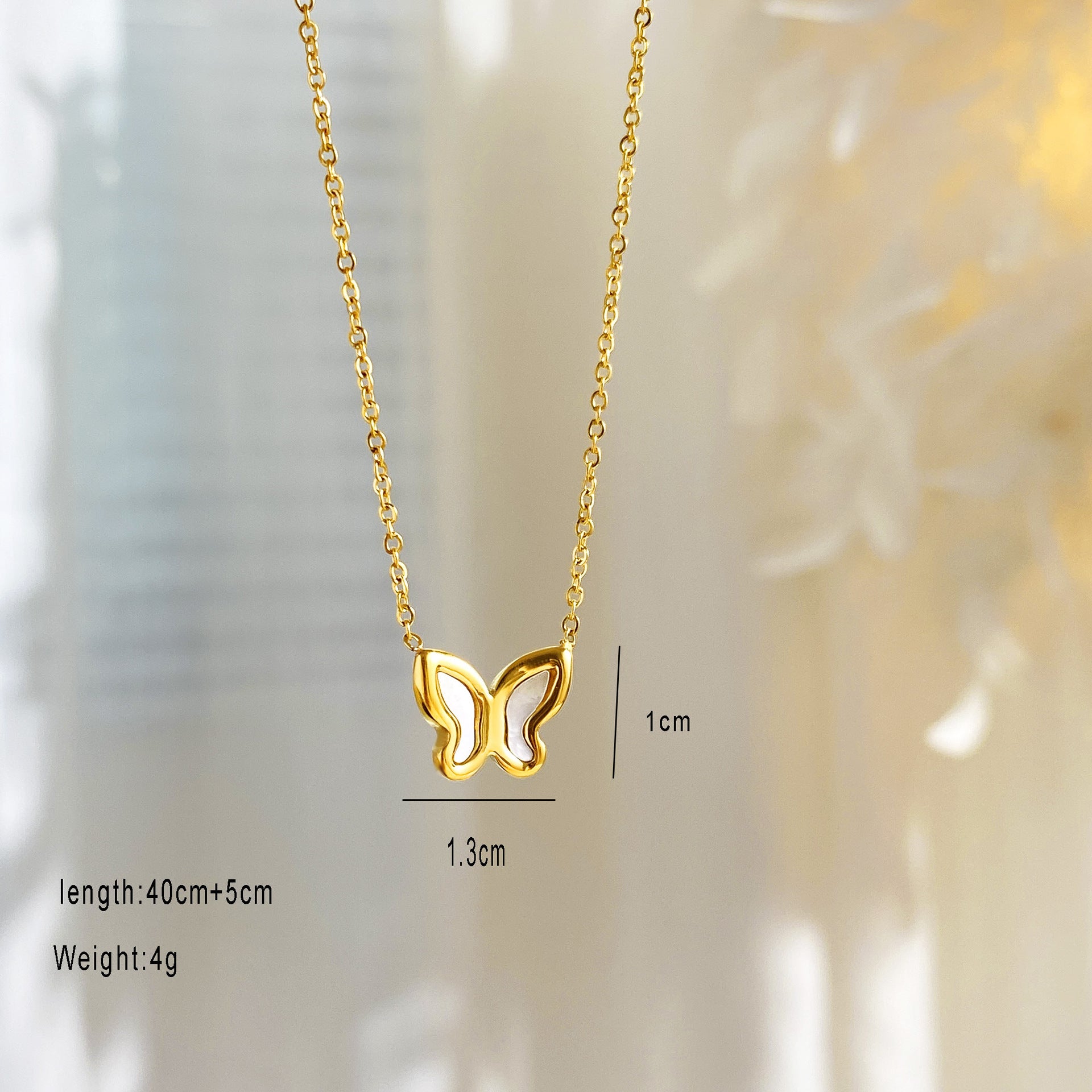 Wholesale Titanium Steel Mother of Pearl Butterfly Daisy Necklace ACC-NE-YuXun003