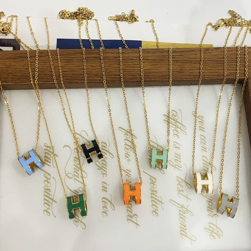 Wholesale Letter Necklace Gold Enamel Craft Clavicle Necklaces ACC-NE-YZXW001