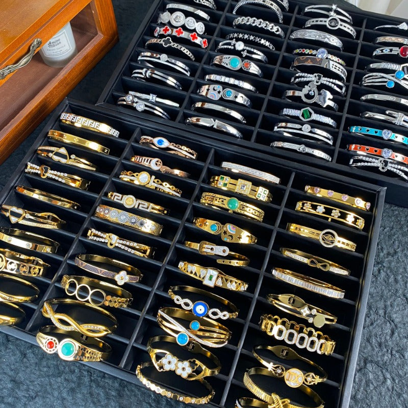 Wholesale Titanium Steel Plated 18K Gold High-end Luxury Bracelet ACC-BT-YuXun009