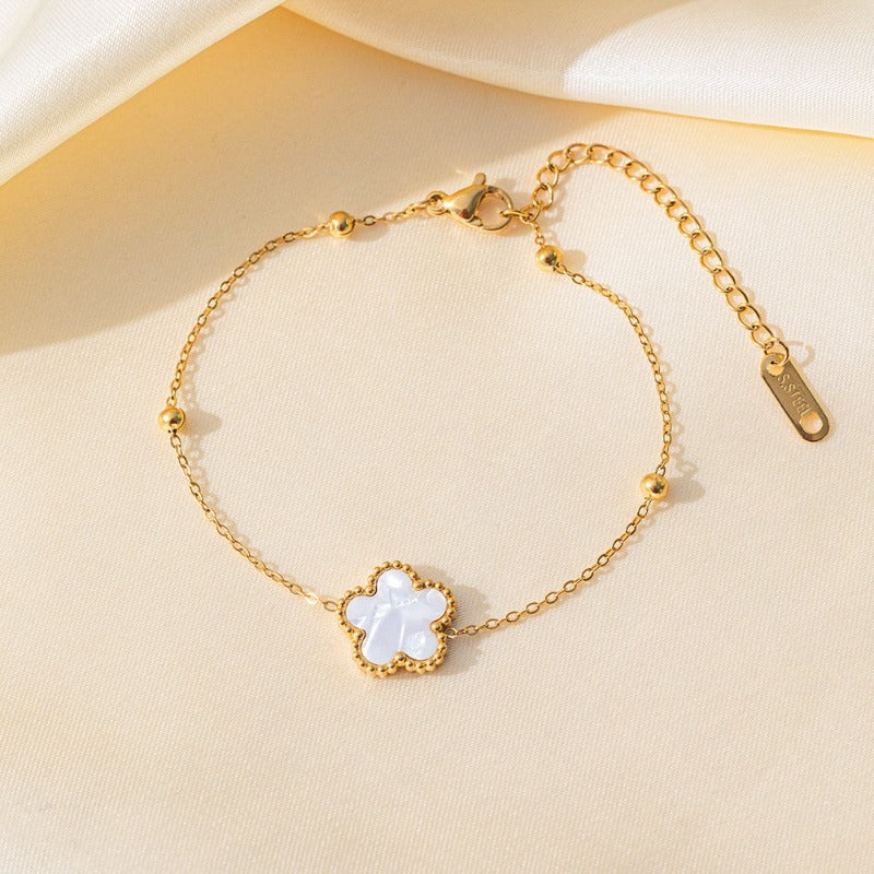 Wholesale Five Leaf Clover Single Flower Mother of Pearl Bracelet ACC-BT-QiYun004