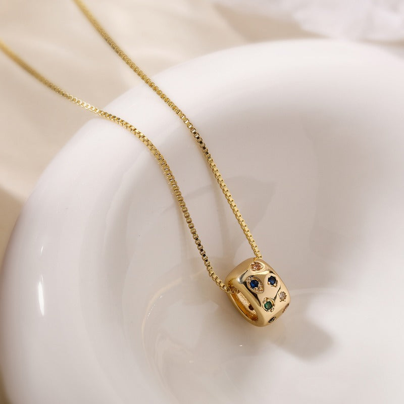 Wholesale Light Luxury 18K Gold Plated Zircon Geometric Pendant Necklace ACC-NE-AG008