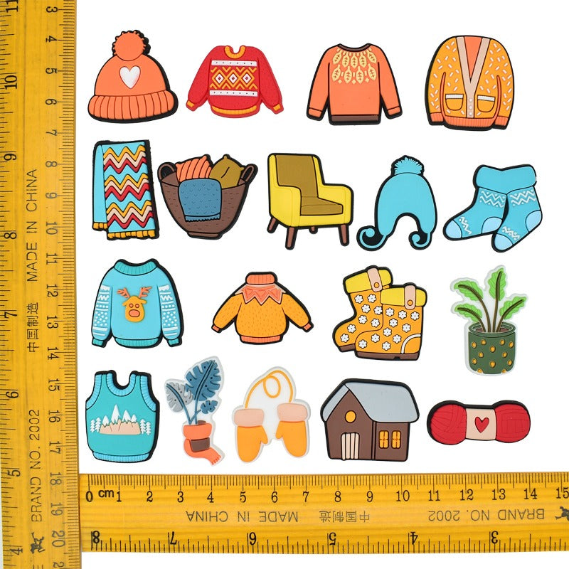 Wholesale Random 100pcs Winter Sweater PVC Soft Rubber Shoe Buckle Decoration ACC-SC-RYY080