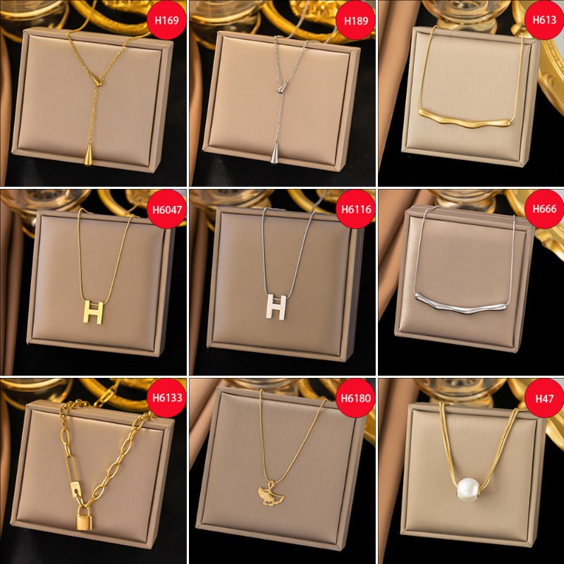 Wholesale Titanium Steel Necklace Light Luxury Love Necklace ACC-NE-Qinji001