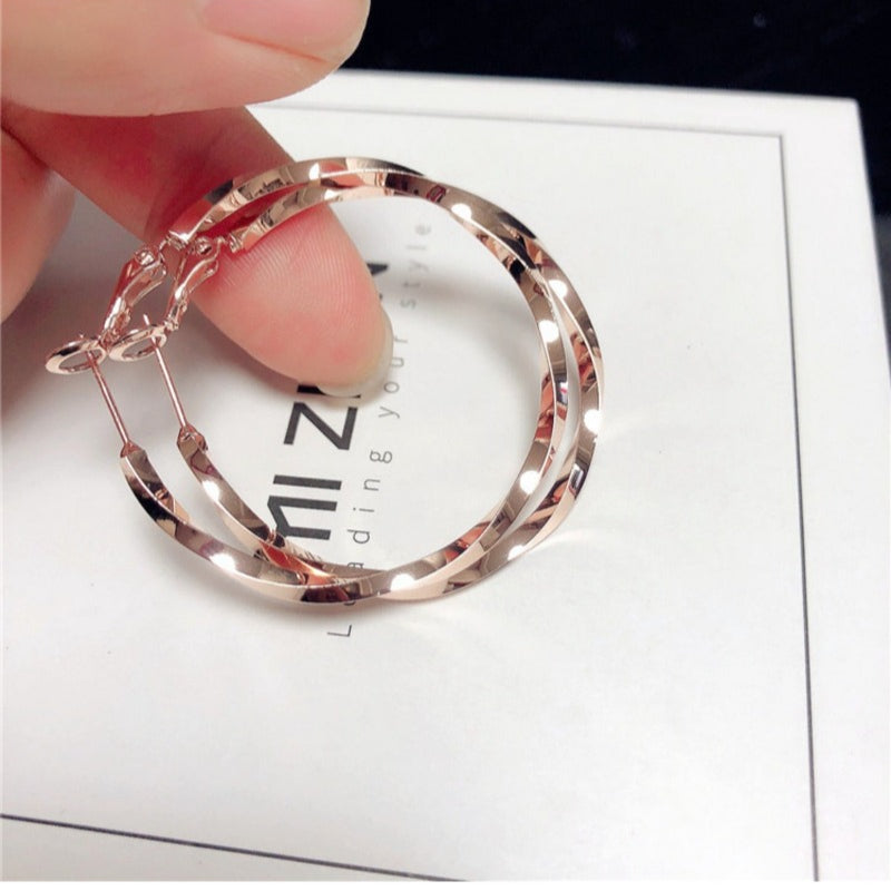 Wholesale Exaggerated Large Hoop Earrings ACC-ES-KaiKang003